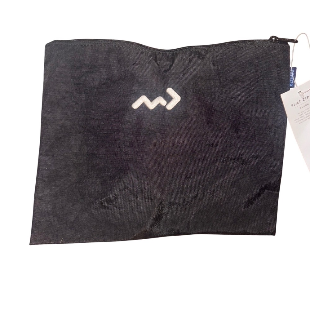 BAGGU Flat Zip Pouch Medium Black Nylon Travel Cosmetic Organizer NWT